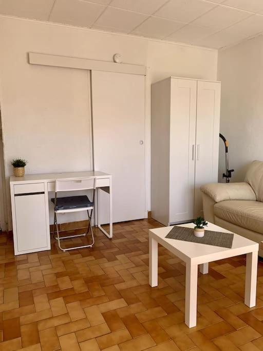 La Garde : Joli Studio Dans Residence 外观 照片